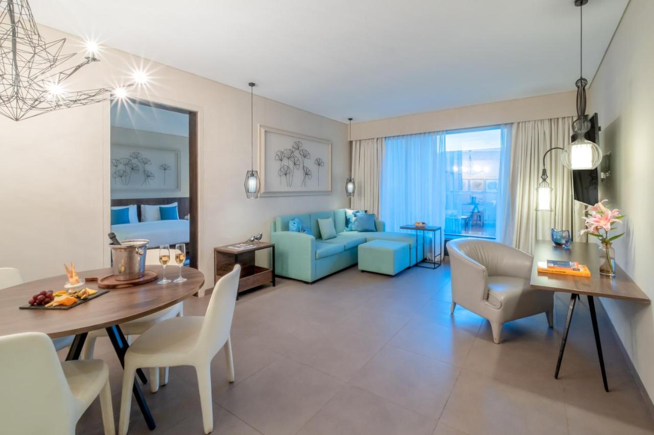 Hyatt Centric Candolim Goa Exteriör bild Suite at the Hotel