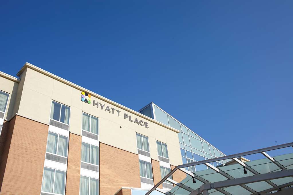 Hyatt Centric Candolim Goa Exteriör bild The Hyatt Place hotel in downtown San Francisco